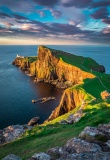 Phare de Neist Point sur l'île de Skye au coucher du soleil