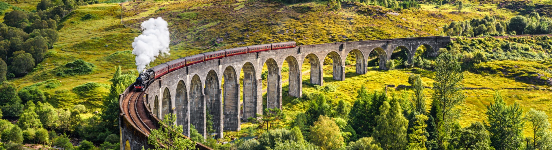 Train Jacobite sur le viaduc de Glenfinnan