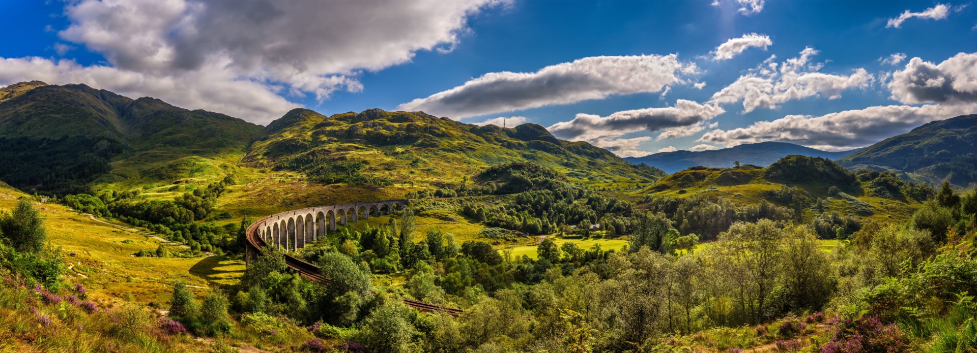 Vue sur le viaduc de Glenfinna