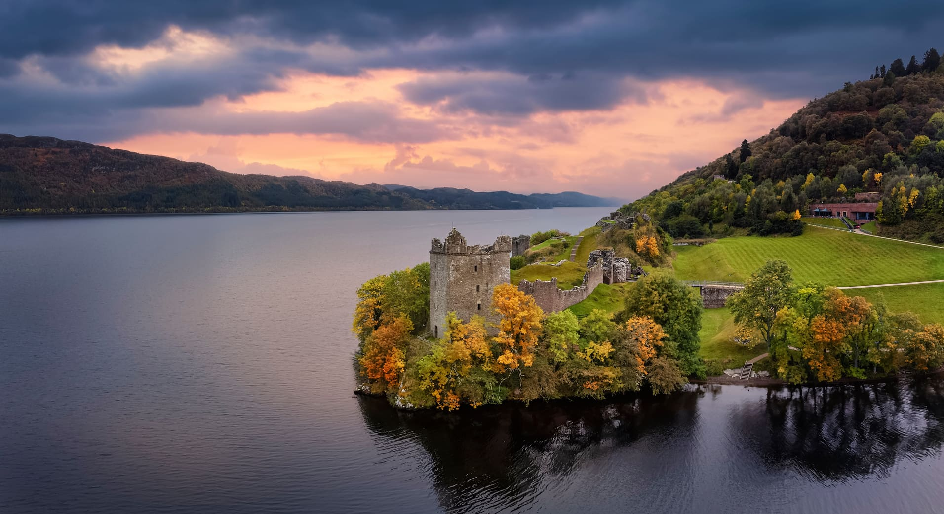 urquhart-loch-ness-ecosse